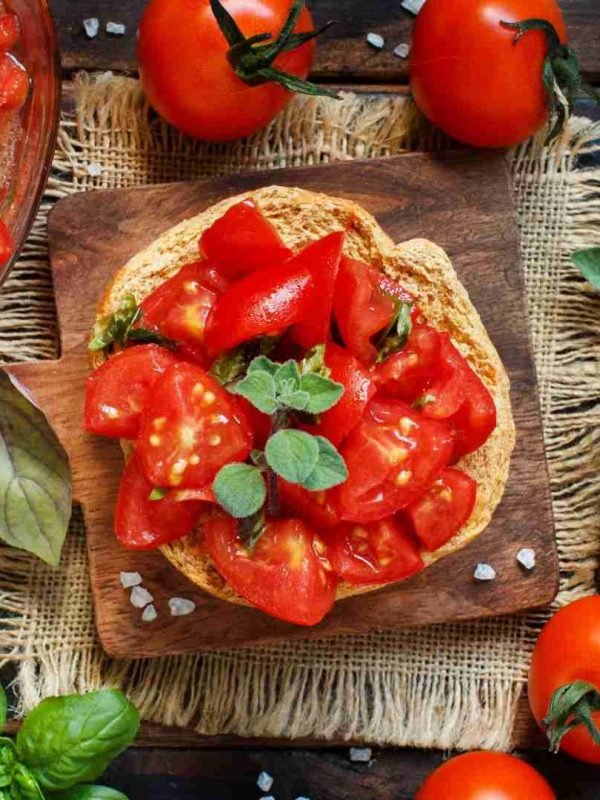 frisella con pomodoro basilico e olio